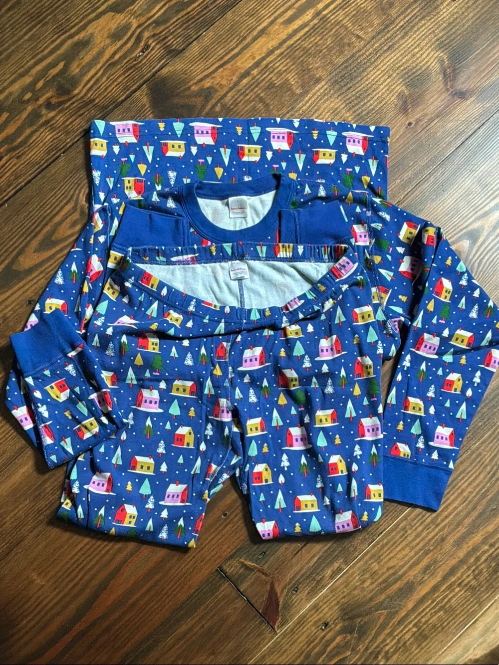 Hanna Andersson Blue adult Pajama Set with Colorful Holiday Houses